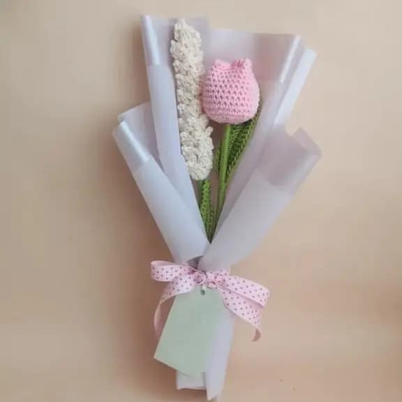 Crochet gifting flower